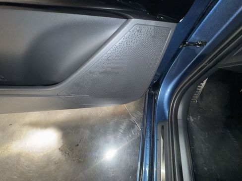 Certified 2025 Kia Niro SX Touring image 18