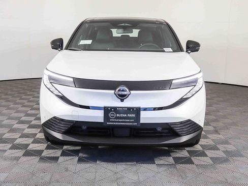 New 2026 Nissan Leaf SV+ w/ Floor Mat Package (SV+) image 2