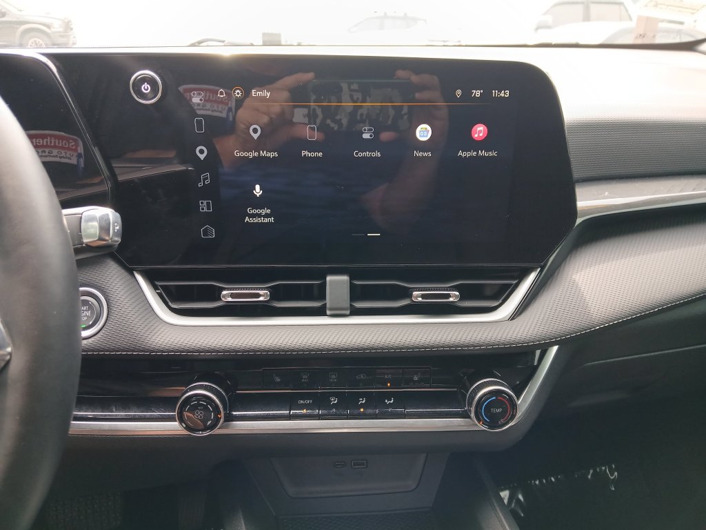 Used 2025 Chevrolet Equinox LT AWD/4WD image 20