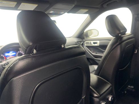 Used 2020 Ford Explorer XLT w/ Equipment Group 202A image 37