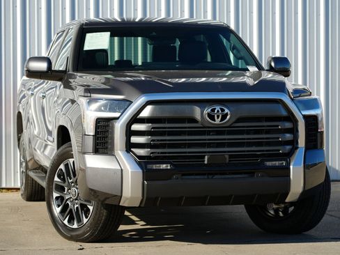 Used 2025 Toyota Tundra Limited image 4