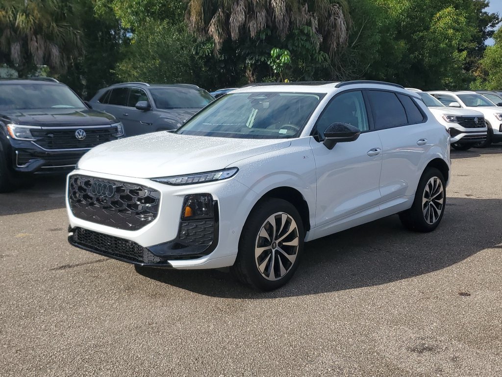 New 2026 Audi Q3 quattro 2.0T AWD/4WD image 9