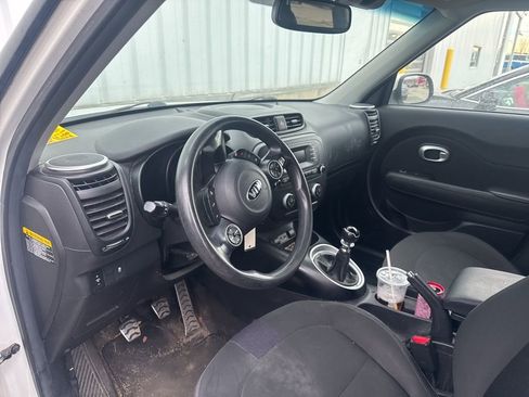 Used 2014 Kia Soul image 8