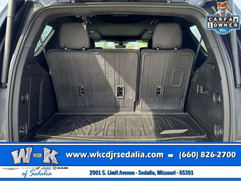 Used 2022 Chevrolet Tahoe Z71 w/ Luxury Package AWD/4WD image 35
