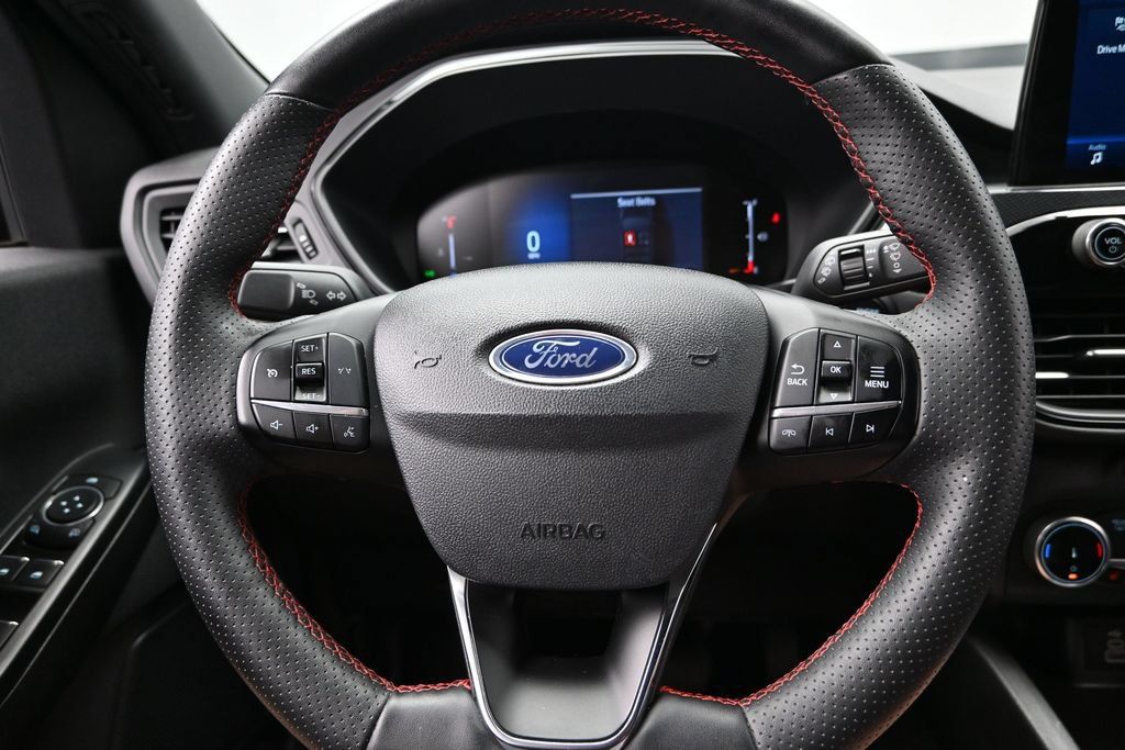 Used 2025 Ford Escape ST-Line Select AWD/4WD image 20