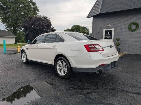 Used 2014 Ford Taurus SEL FWD image 3