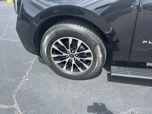 Certified 2025 Ford Expedition Max Platinum AWD/4WD image 11