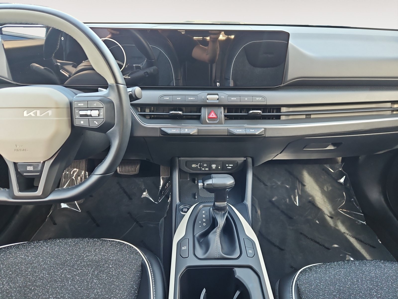 Used 2025 Kia K4 GT-Line w/ GT-Line Sunroof Package FWD image 11