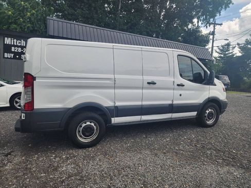 Used 2018 Ford Transit 150 130 Low Roof RWD image 2