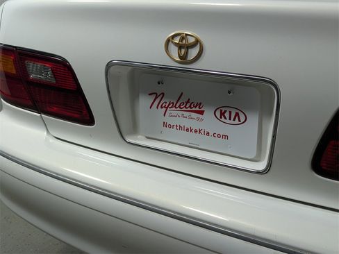 Used 1999 Toyota Avalon XL image 8