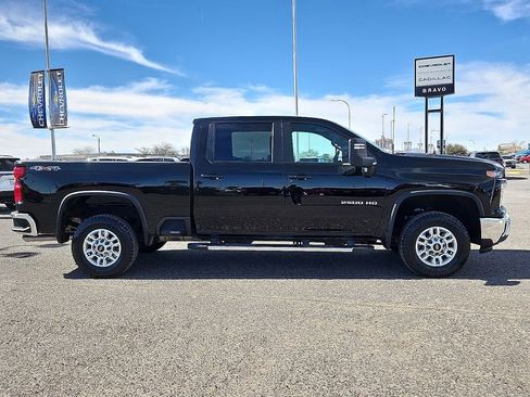 Used 2025 Chevrolet Silverado 2500 LT w/ Convenience Package image 5