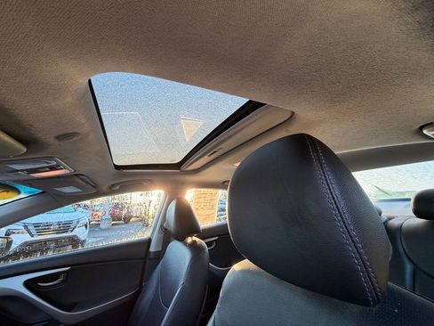 Used 2013 Hyundai Elantra Limited w/ Technology Pkg image 21