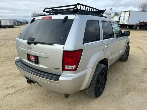 Used 2007 Jeep Grand Cherokee Limited w/ Trailer Tow Group IV image 6