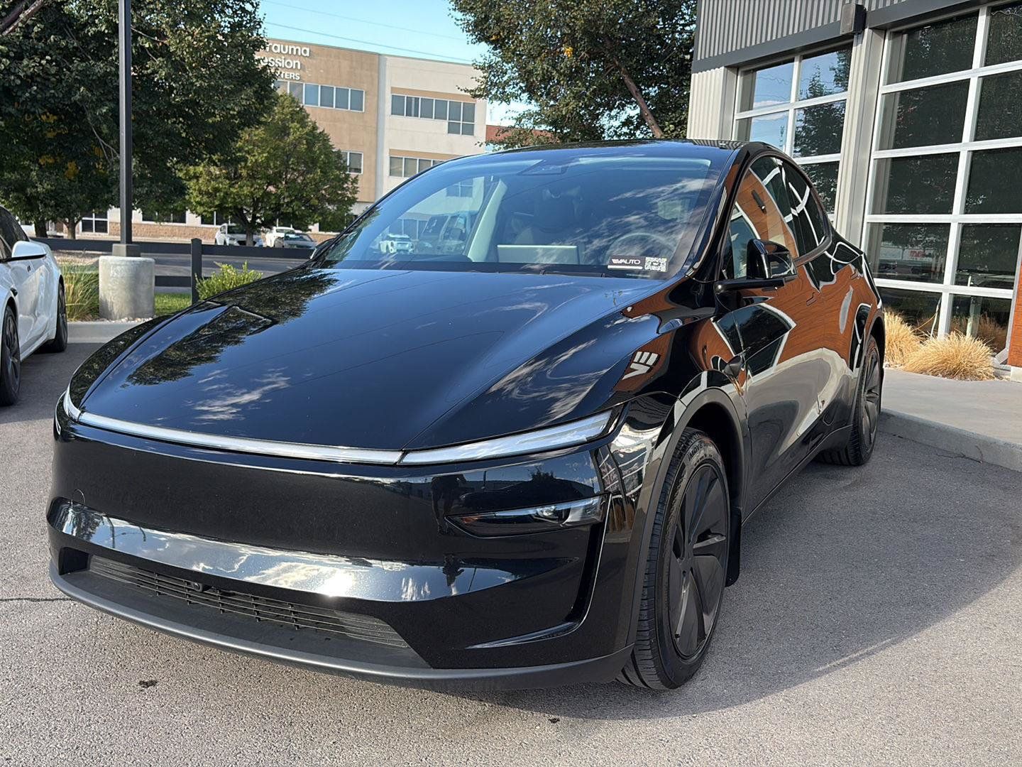 Used 2026 Tesla Model Y Long Range AWD/4WD image 4