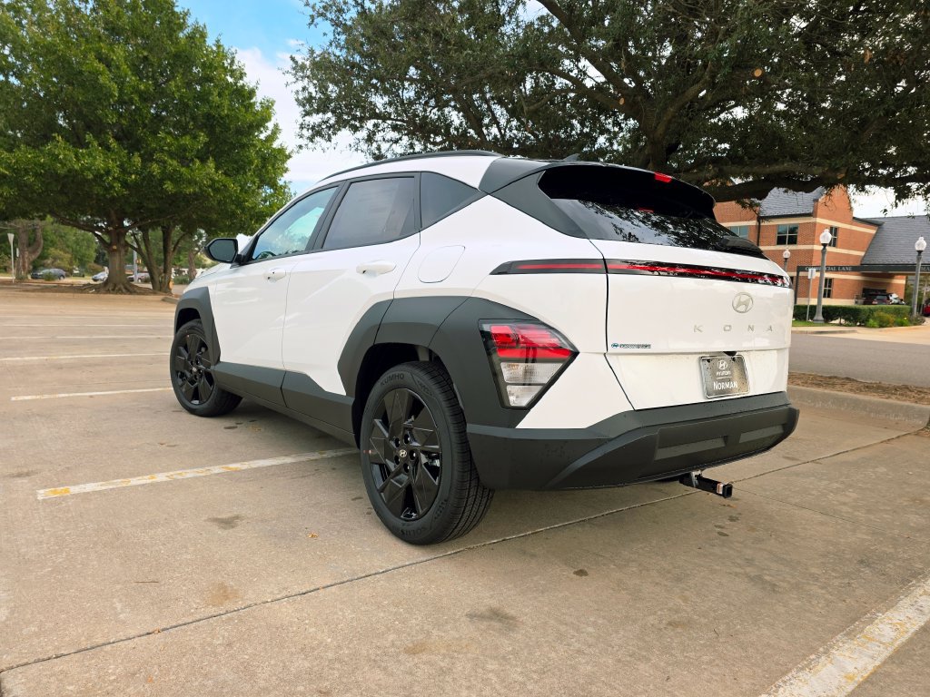 New 2027 Hyundai Kona SEL Sport FWD image 18