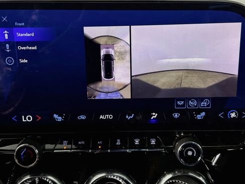 Used 2025 Chevrolet Blazer EV LT AWD/4WD image 16