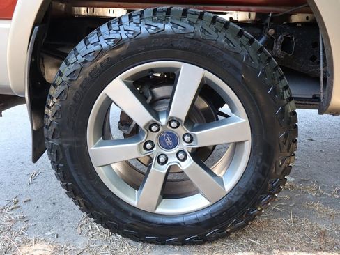 Used 2014 Ford F150 Lariat w/ Equipment Group 502A Luxury AWD/4WD image 43