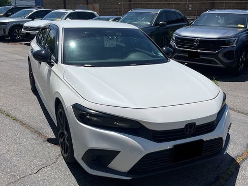 Used 2024 Honda Civic Sport image 3