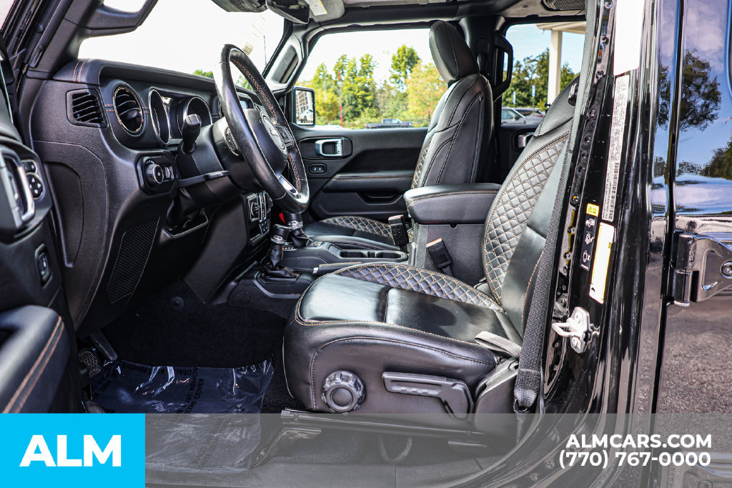 Used 2023 Jeep Wrangler Unlimited Sahara AWD/4WD image 17
