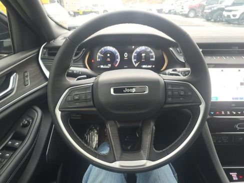 New 2026 Jeep Grand Cherokee Limited image 15