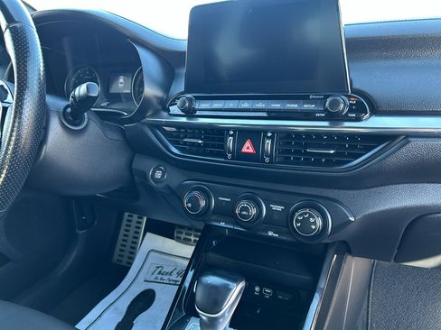 Used 2021 Kia Forte GT-Line image 22