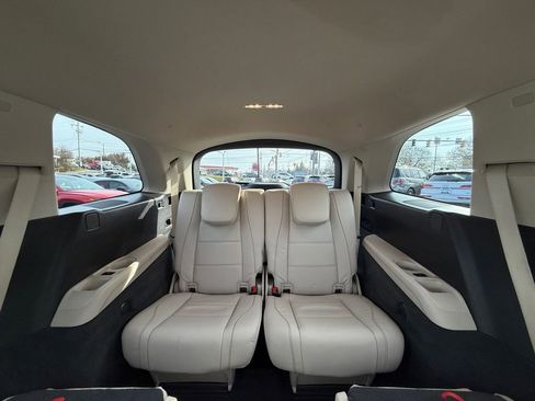 Used 2020 Mercedes-Benz GLS 450 4MATIC image 22