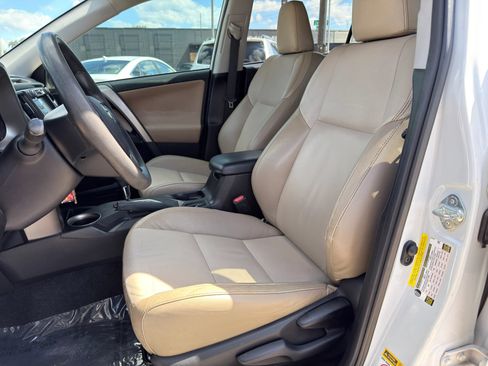 Used 2014 Toyota RAV4 XLE FWD image 16