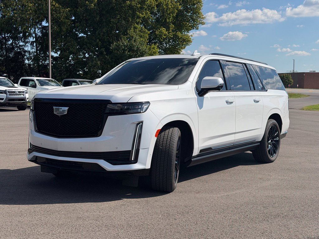 Used 2024 Cadillac Escalade ESV Sport w/ LPO, ONYX Package AWD/4WD image 2