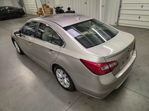 Used 2017 Subaru Legacy 2.5i Premium w/ Moonroof Package AWD/4WD image 5