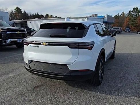 New 2026 Chevrolet Equinox EV LT w/ LPO, All-Weather Mat Package image 8