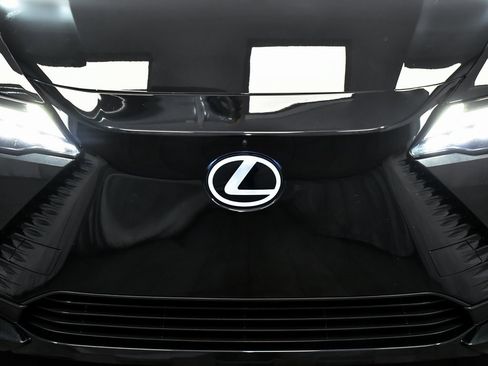 Used 2023 Lexus RZ 450e Premium image 79