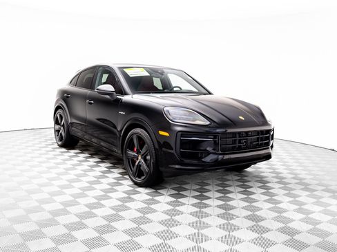 New 2026 Porsche Cayenne S AWD/4WD image 6
