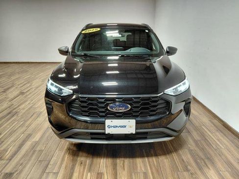 Used 2025 Ford Escape ST-Line AWD/4WD image 13