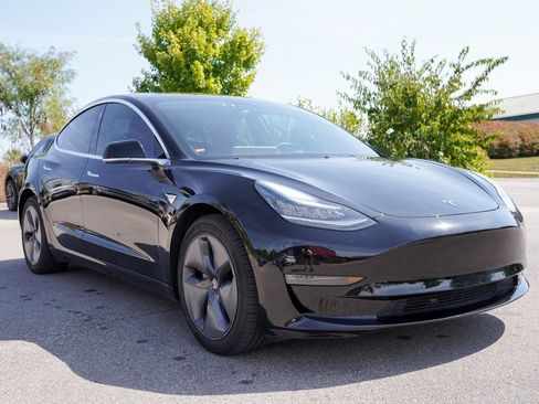 Used 2019 Tesla Model 3 Long Range image 9