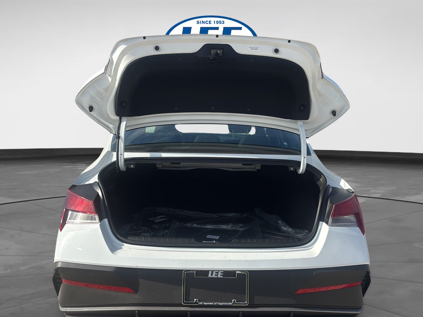 Certified 2026 Hyundai Elantra Sport FWD image 17