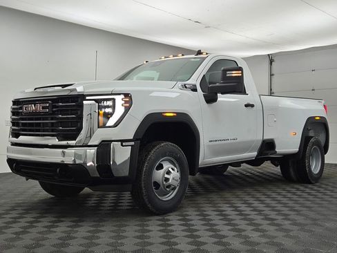 New 2026 GMC Sierra 3500 Pro image 12