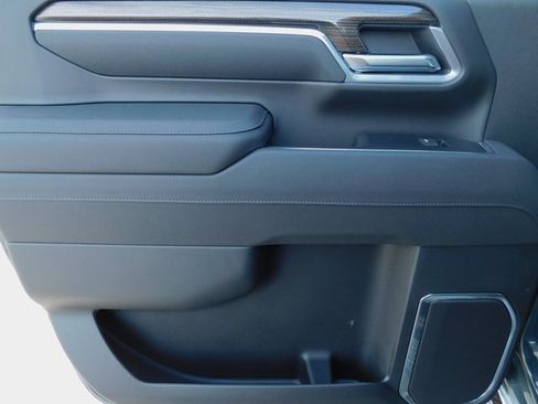 New 2026 Chevrolet Silverado 2500 LT image 24