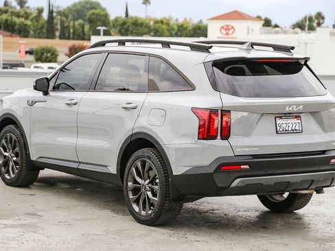 Used 2023 Kia Sorento X-Line EX image 7