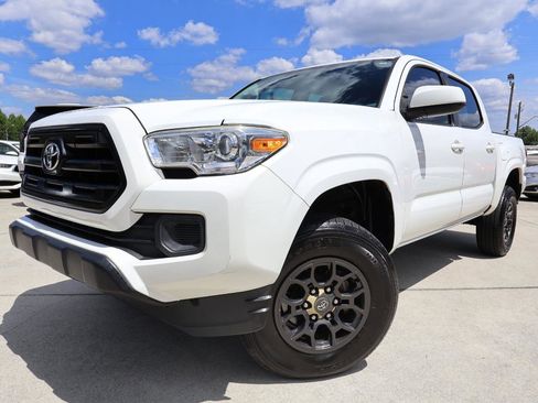 Used 2016 Toyota Tacoma SR w/ SR Convenience Package RWD image 3