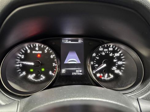 Used 2018 Nissan Rogue Sport SL w/ SL Premium Package image 15