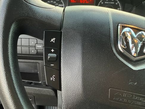 Used 2021 RAM ProMaster 2500 FWD image 25
