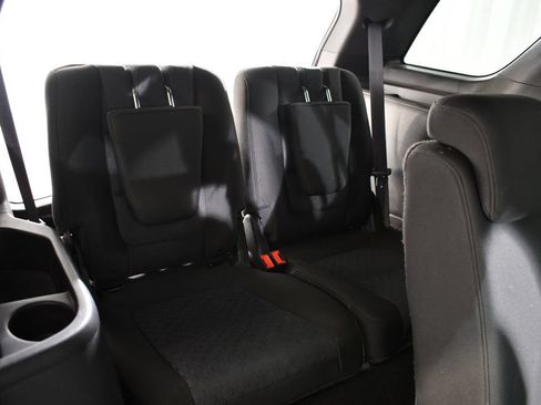 Used 2013 Ford Explorer XLT AWD/4WD image 20