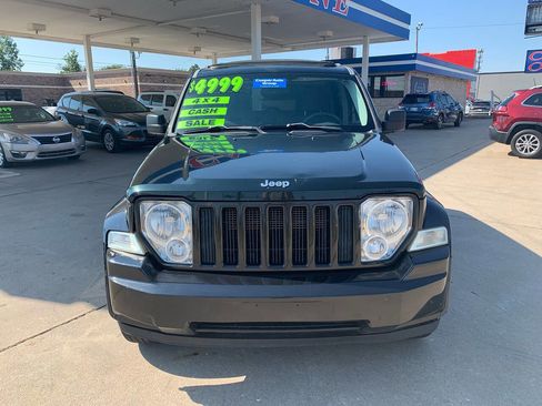 Used 2008 Jeep Liberty Sport w/ Popular Equipment Group image 2