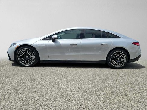 Used 2022 Mercedes-Benz EQS 450+ Sedan image 6