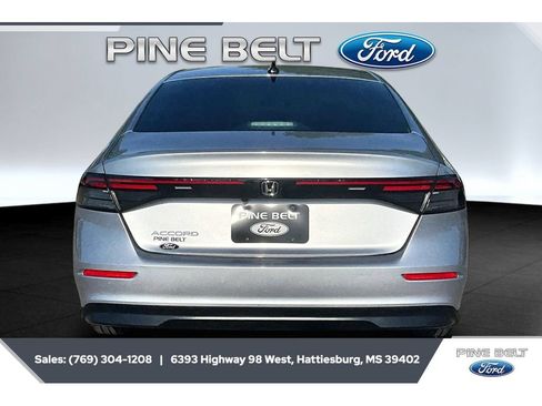 Used 2025 Honda Accord SE image 4