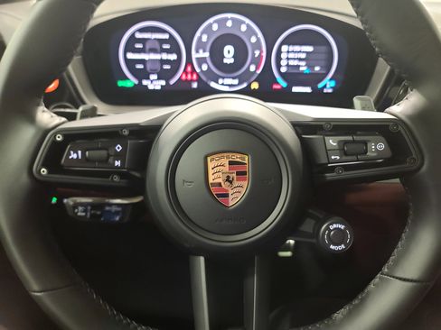 New 2026 Porsche Cayenne S image 16