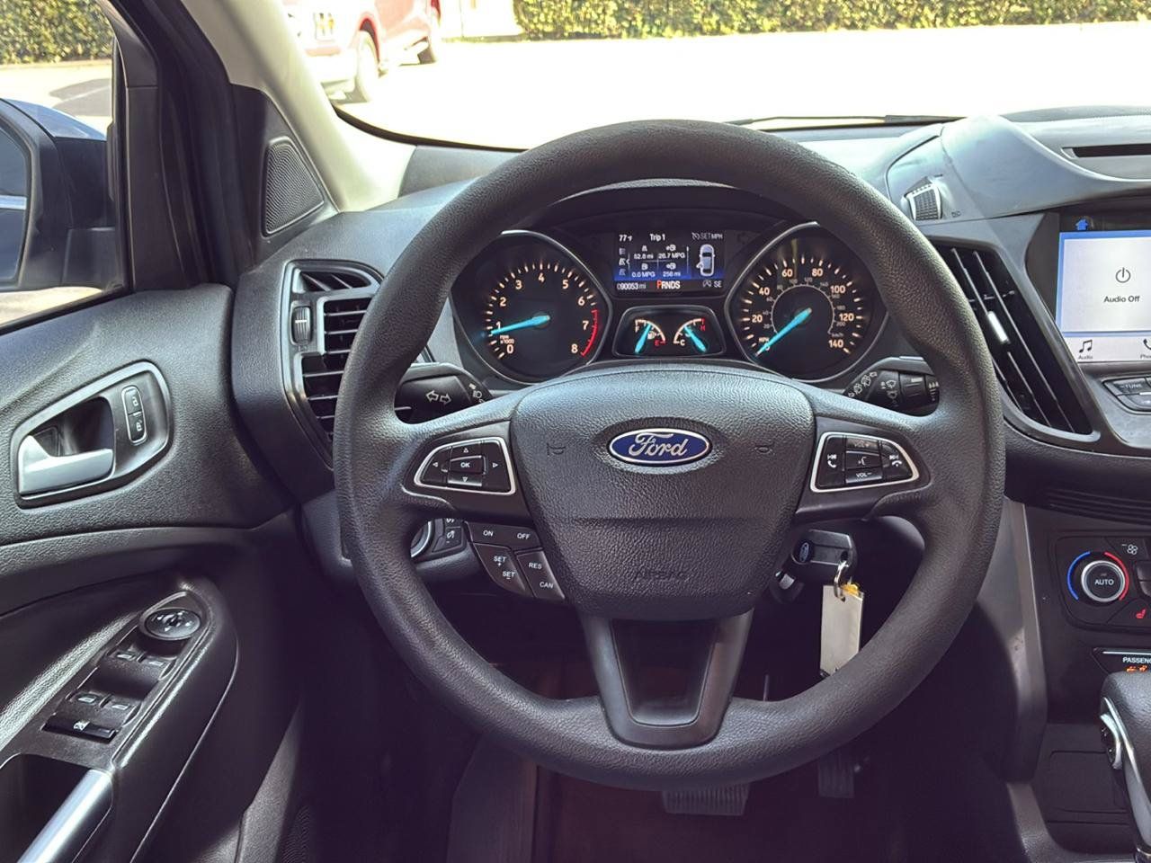 Used 2018 Ford Escape SE w/ SE Sync 3 Package FWD image 26
