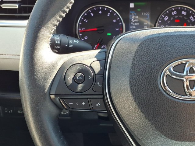 Certified 2022 Toyota RAV4 XLE Premium AWD/4WD image 9