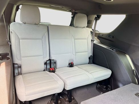 Used 2023 Chevrolet Tahoe LS RWD image 31