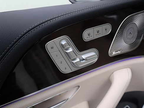 New 2026 Mercedes-Benz GLS 450 4MATIC image 30